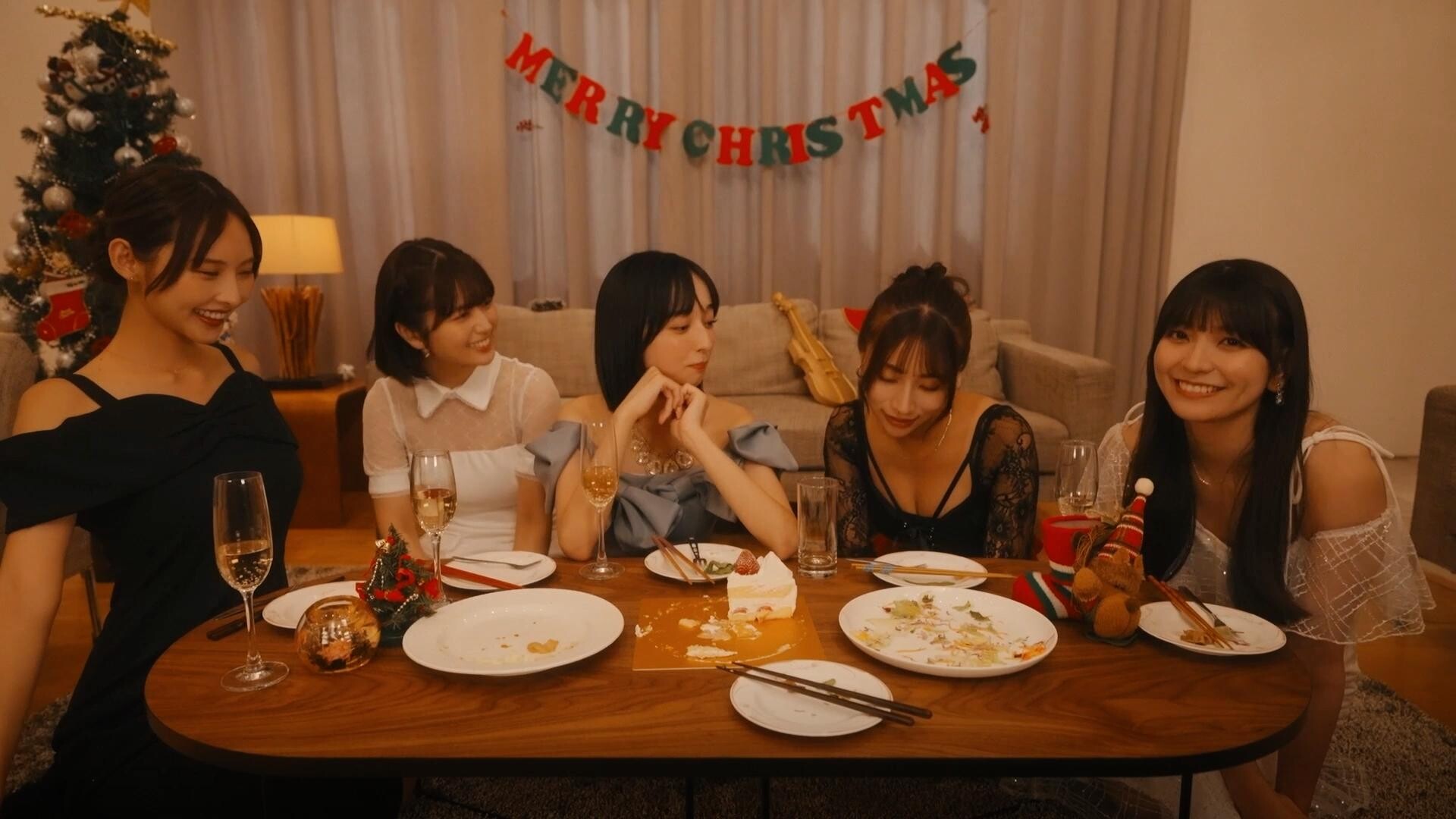 嘟嘟嘟~恋爱信号响不停,美女室友们教我如何淡定?/Roommates, Romance, and Ringing Hearts 版本更新 嘟嘟嘟~恋爱信号响不停,美女室友们教我如何淡定?/Roommates, Romance, and Ringing Hearts 版本更新