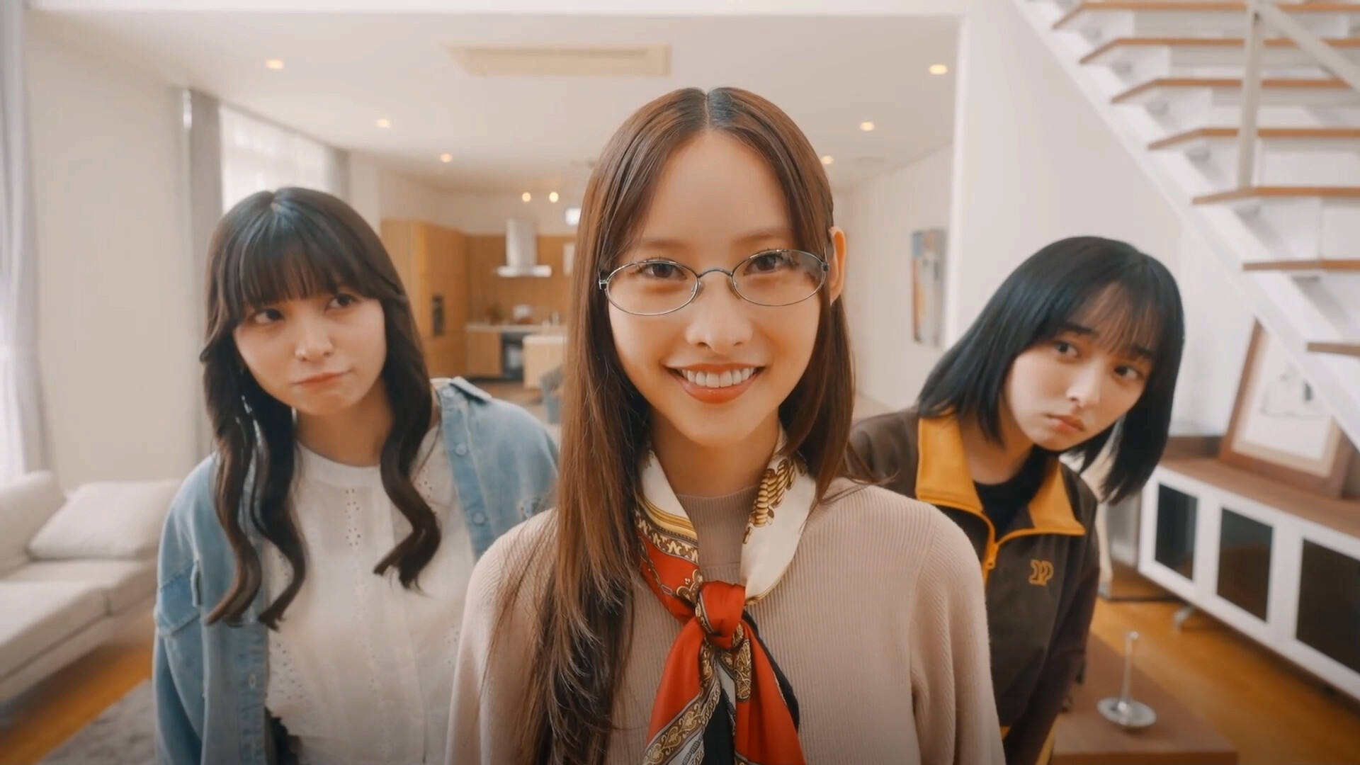 嘟嘟嘟~恋爱信号响不停,美女室友们教我如何淡定?/Roommates, Romance, and Ringing Hearts 版本更新 嘟嘟嘟~恋爱信号响不停,美女室友们教我如何淡定?/Roommates, Romance, and Ringing Hearts 版本更新
